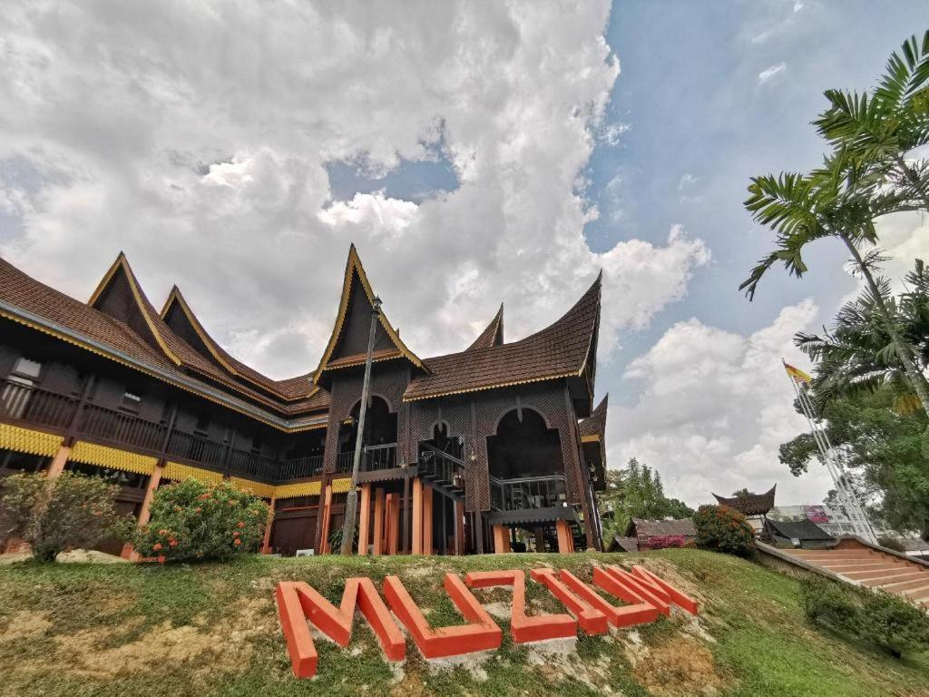 Palm Seremban Hotel Exteriör bild